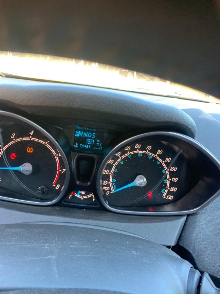 2014 Ford Fiesta SE's photo